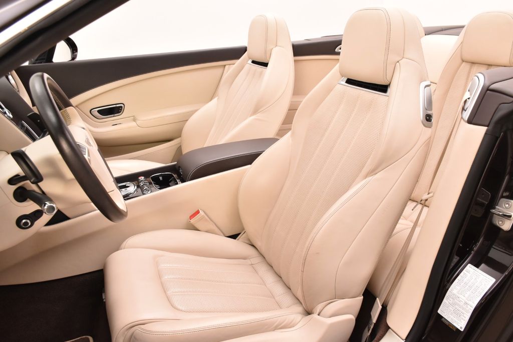 Bentley Continental GTC 2013