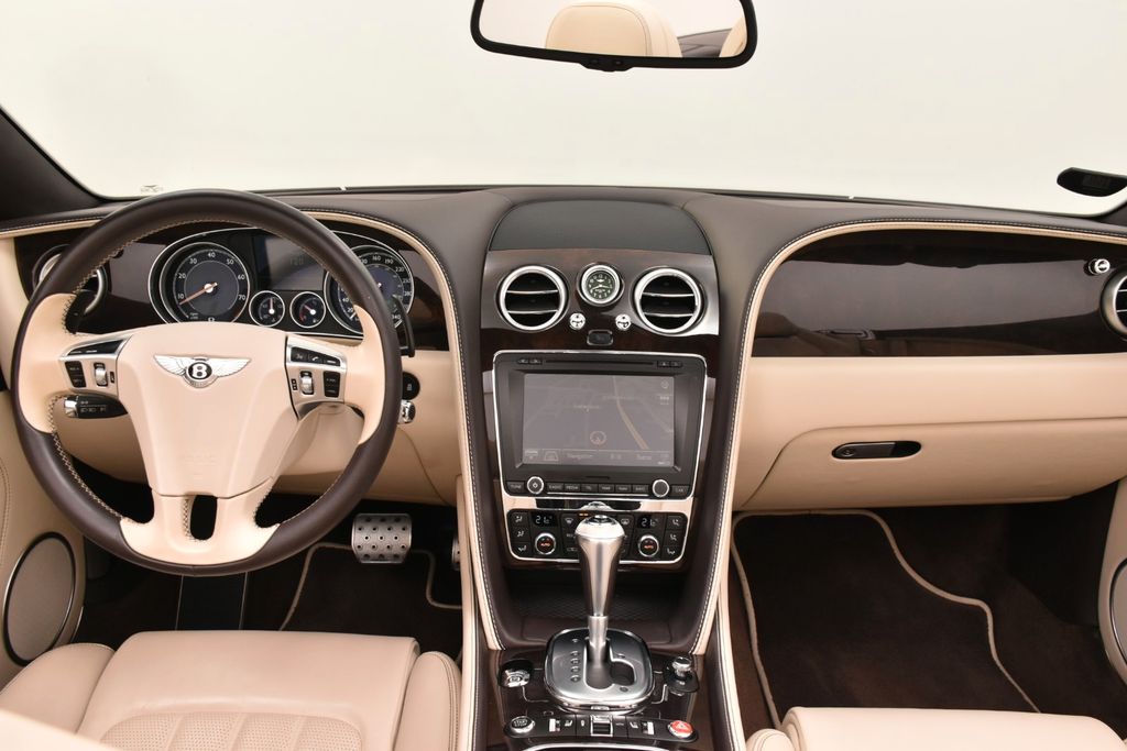 Bentley Continental GTC 2013