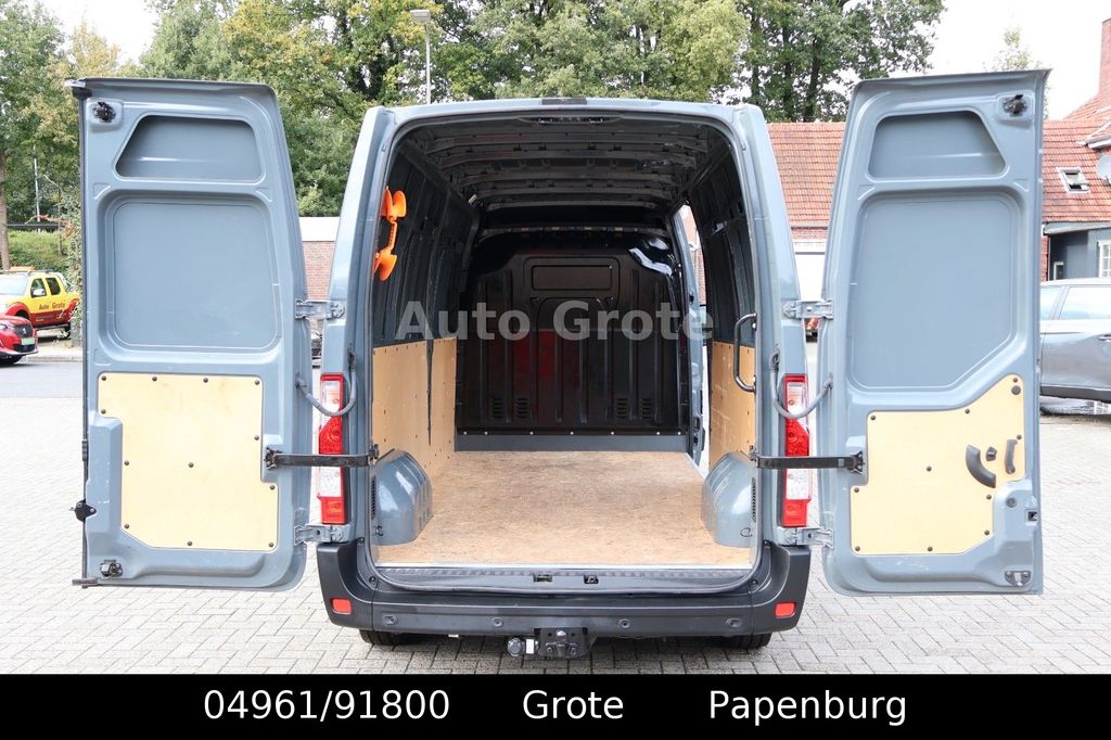 Nissan Interstar 2022