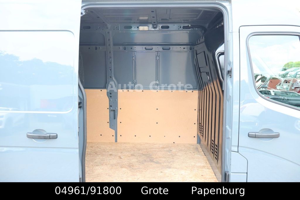 Nissan Interstar 2022