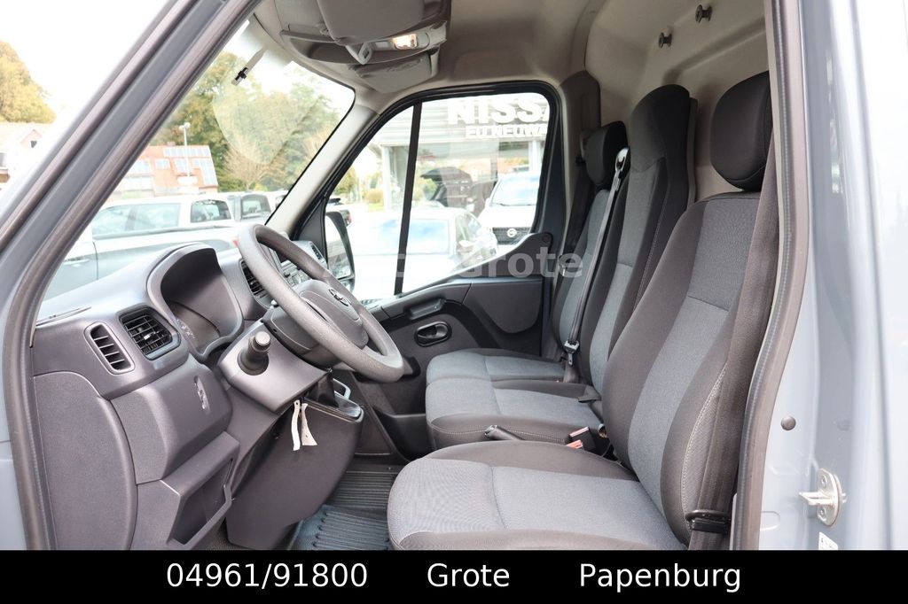 Nissan Interstar 2022