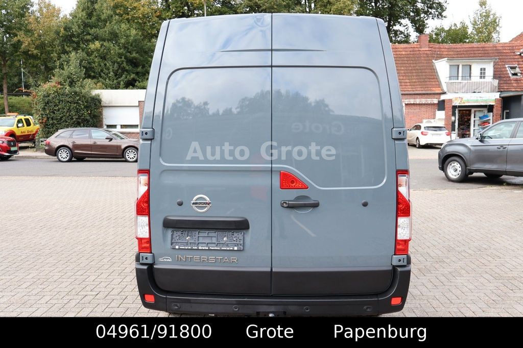 Nissan Interstar 2022
