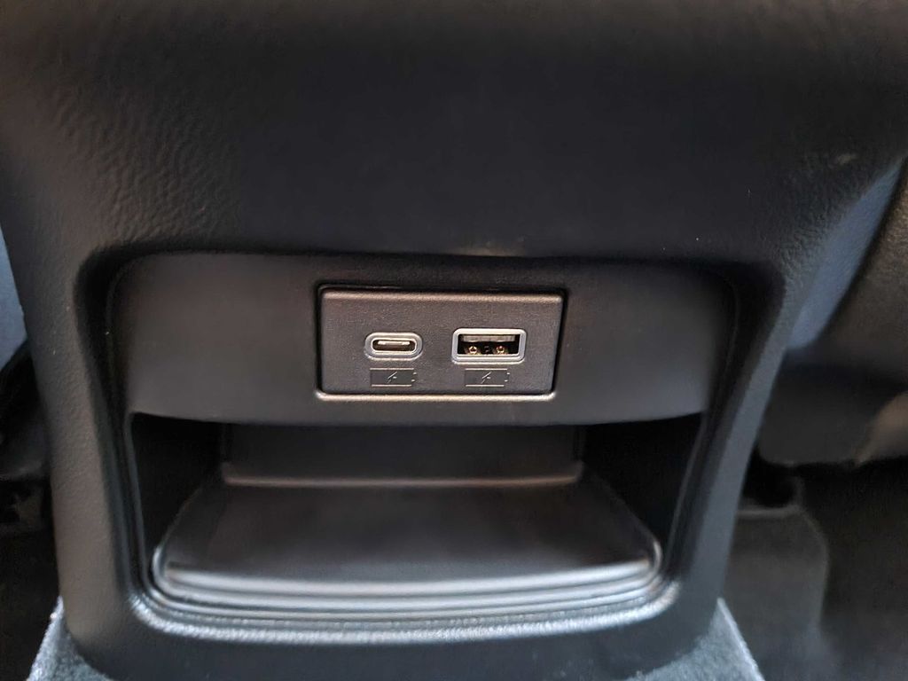 Alfa Romeo Stelvio 2023