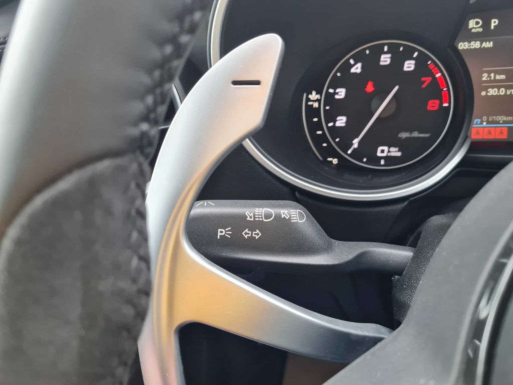 Alfa Romeo Stelvio 2023