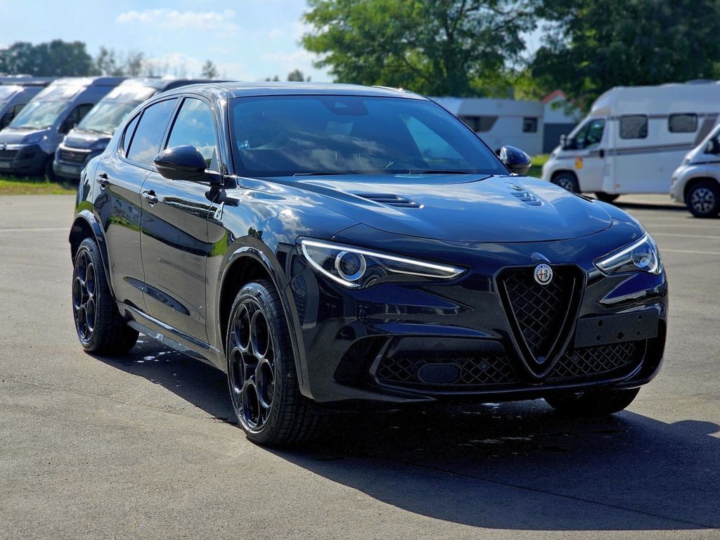 Alfa Romeo Stelvio 2023