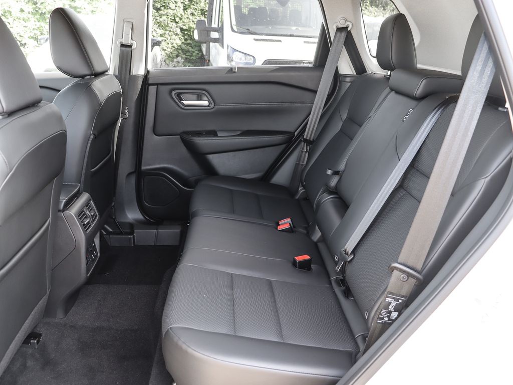 Nissan X-Trail 2025