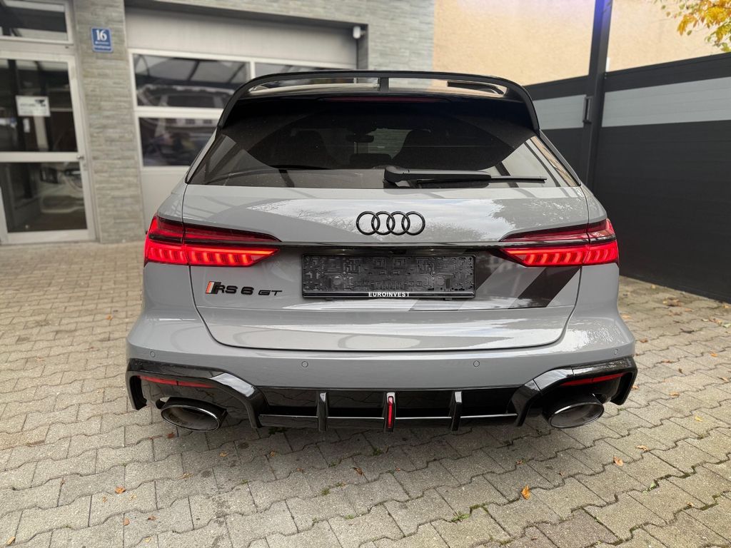 Audi RS6 2024