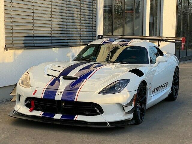 Dodge Viper 2016