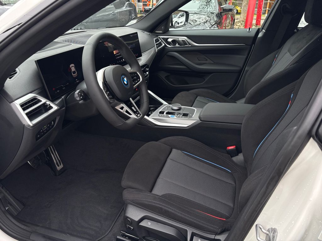 BMW i4 2025