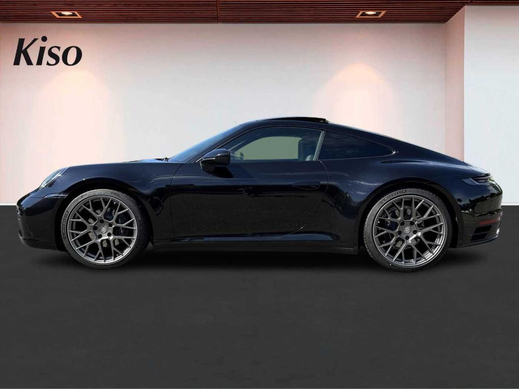Porsche 992 2023