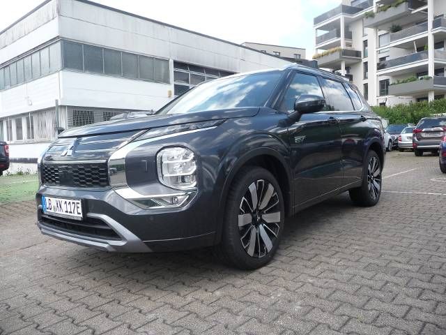 Mitsubishi Outlander 2025