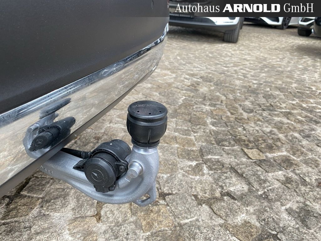 Mercedes-Benz GLB 200 2025