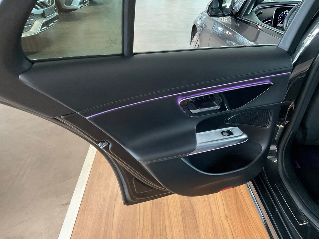 Mercedes-Benz E 220 2024