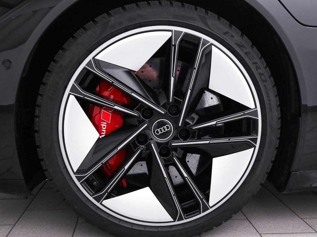 Audi RS e-tron GT 2023