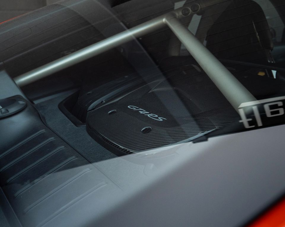 Porsche Cayman 2023