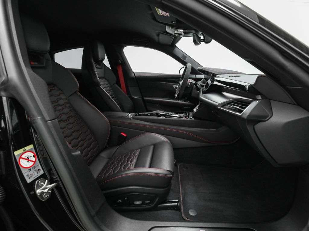 Audi RS e-tron GT 2023