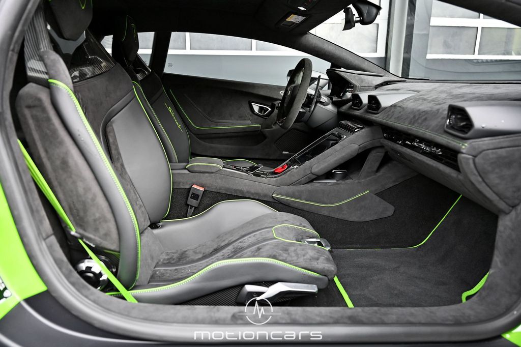 Lamborghini Huracán 2023