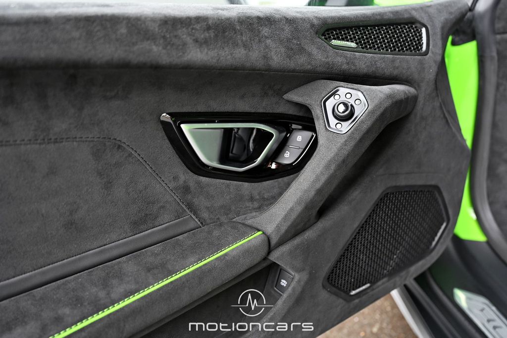 Lamborghini Huracán 2023