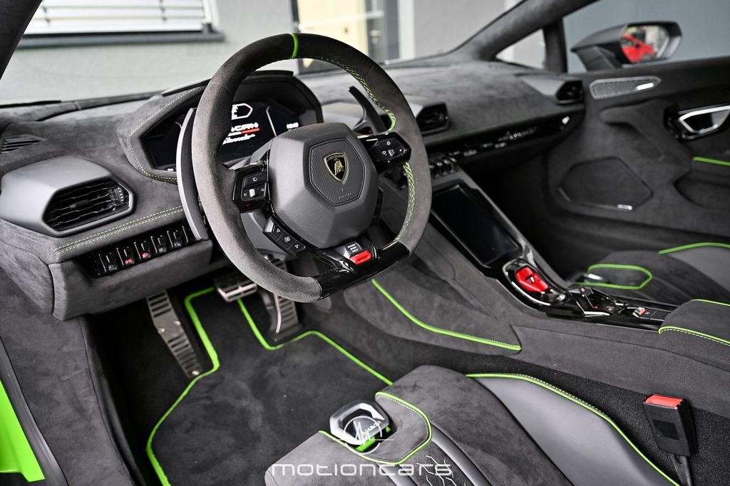 Lamborghini Huracán 2023