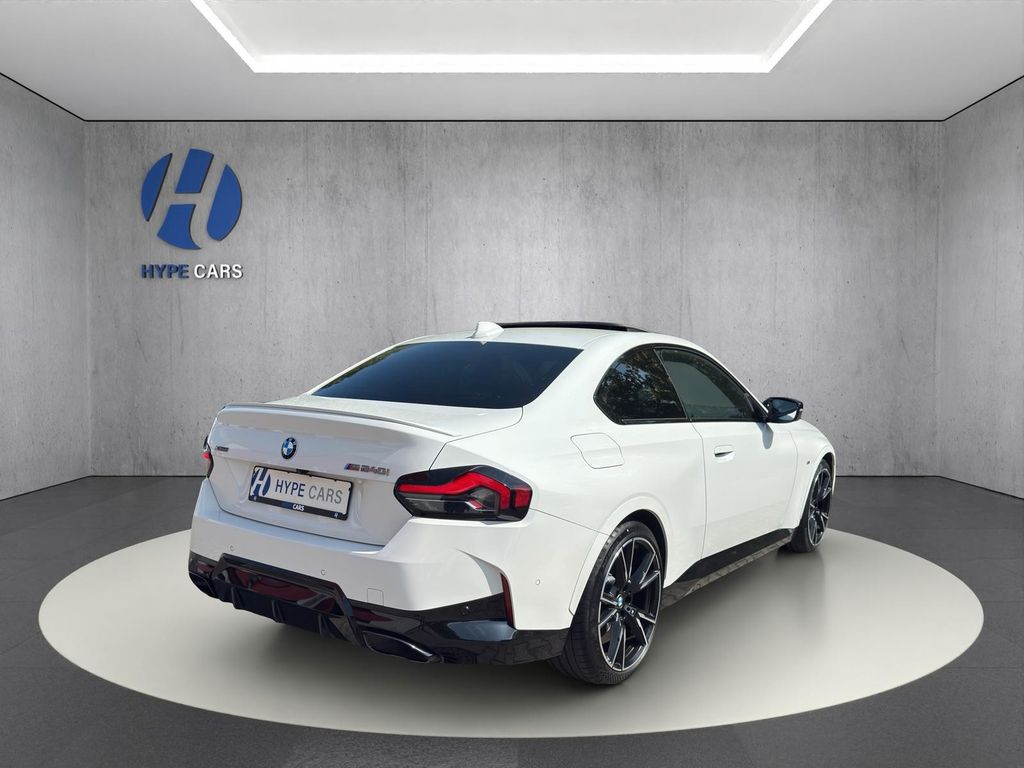 BMW M240i 2022