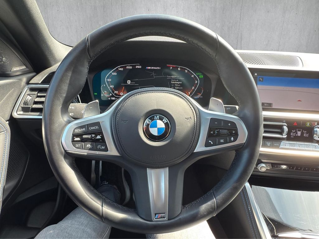 BMW M240i 2022