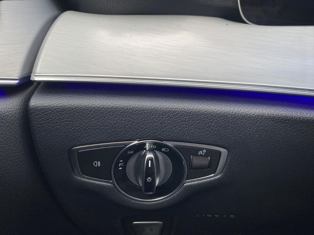 Mercedes-Benz E 300 2021