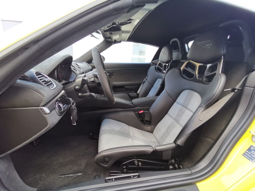 Porsche Boxster 2024