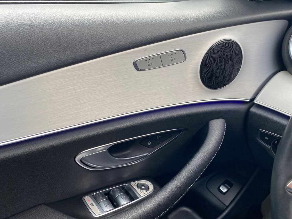 Mercedes-Benz E 300 2021