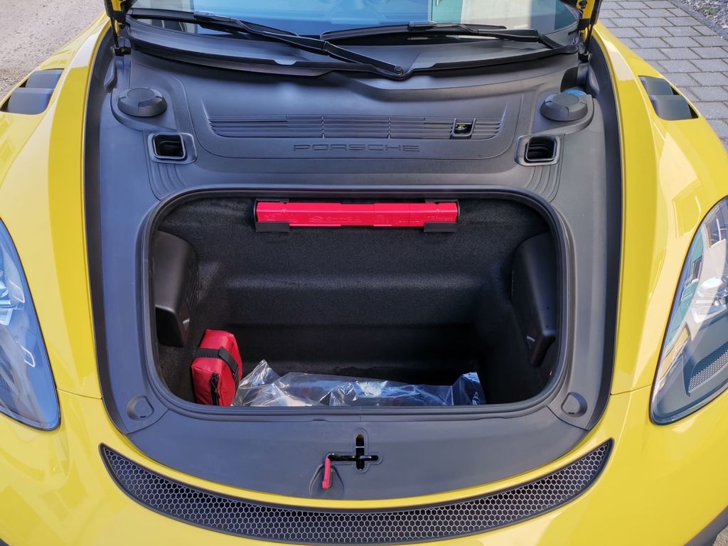 Porsche Boxster 2024