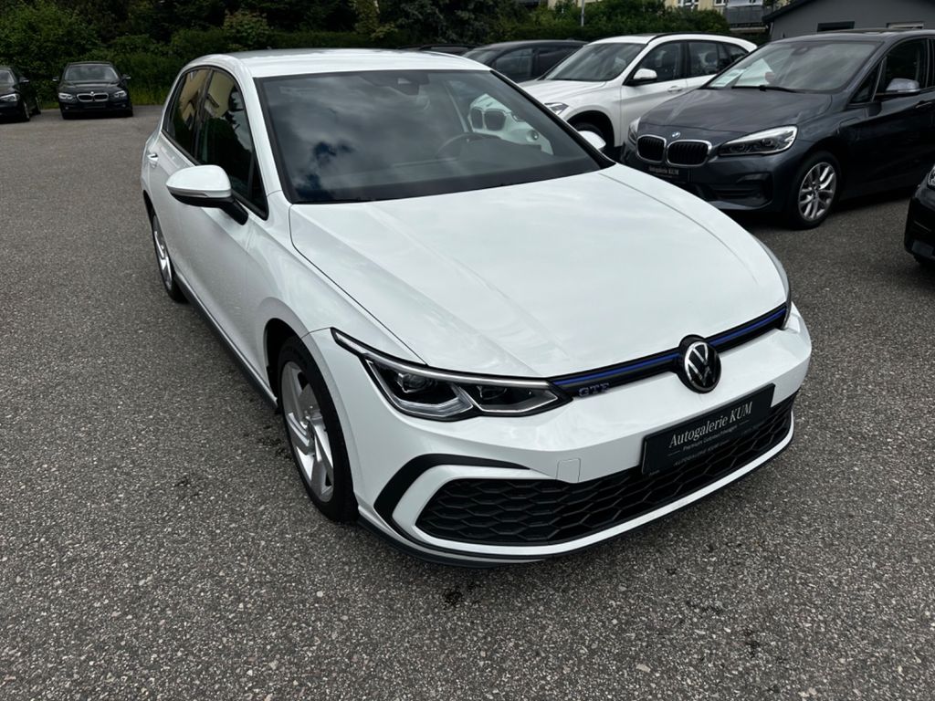Volkswagen Golf 2021