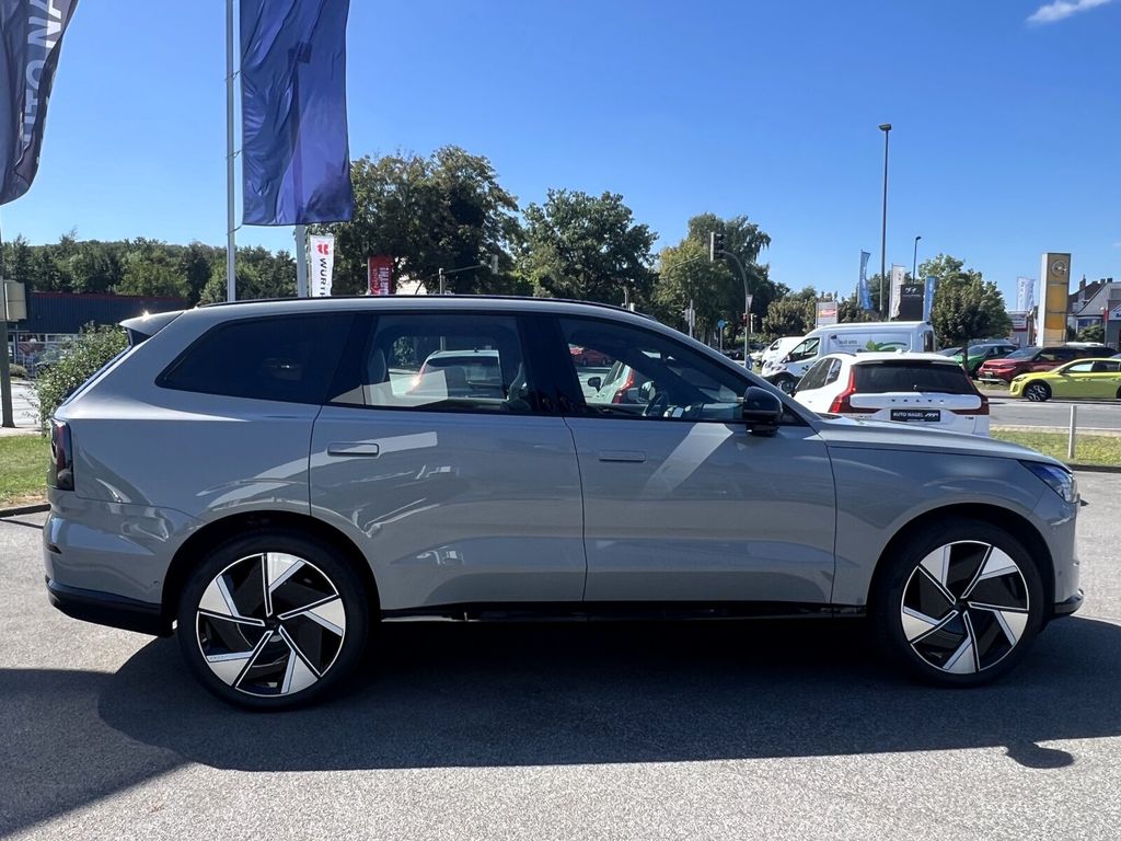 Volvo EX90 2025