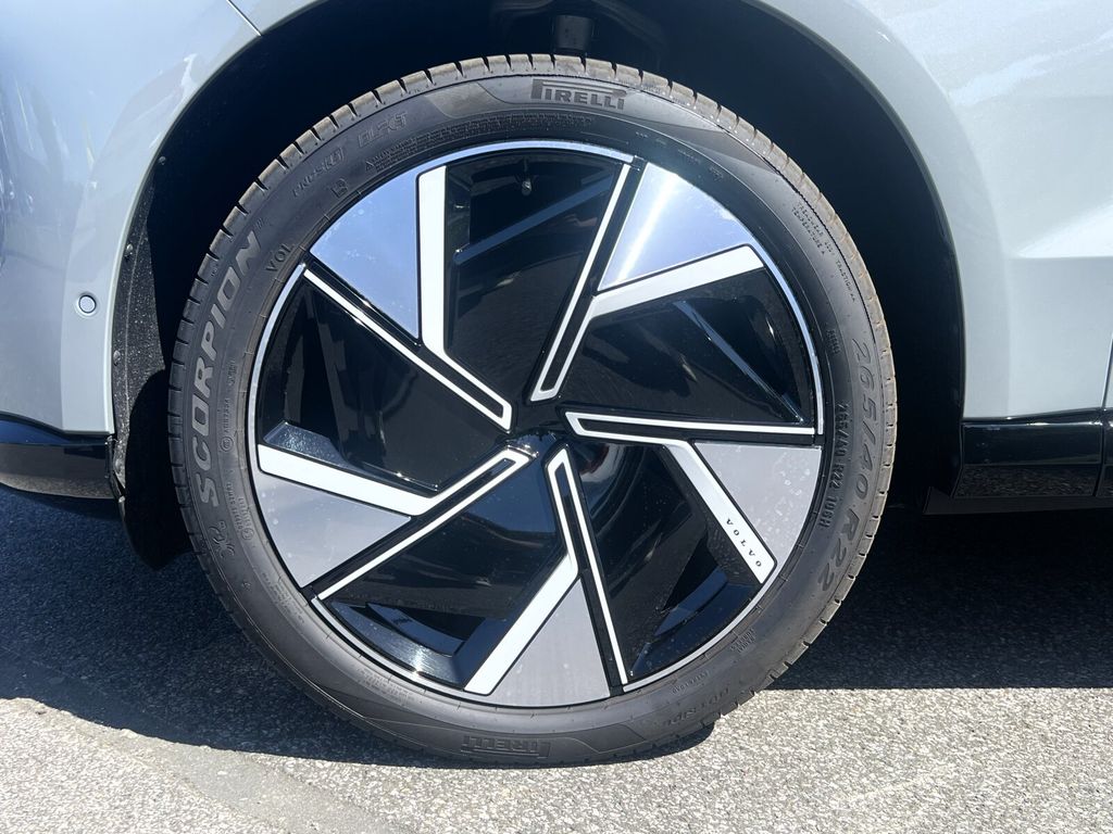Volvo EX90 2025