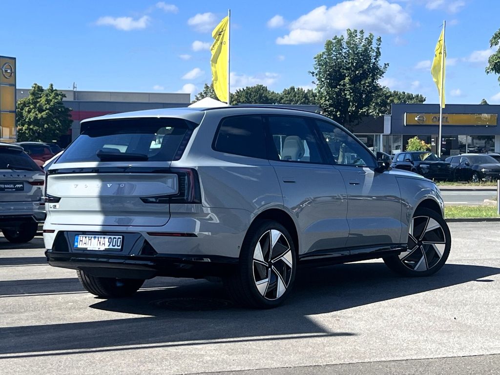 Volvo EX90 2025