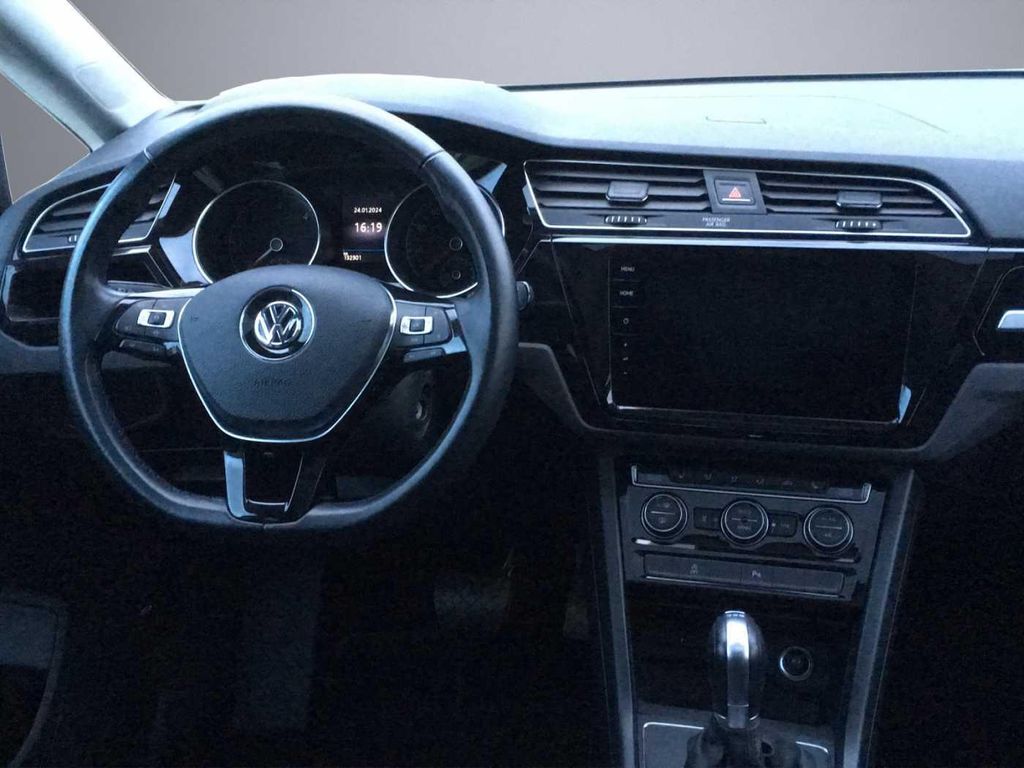 Volkswagen Touran 2019