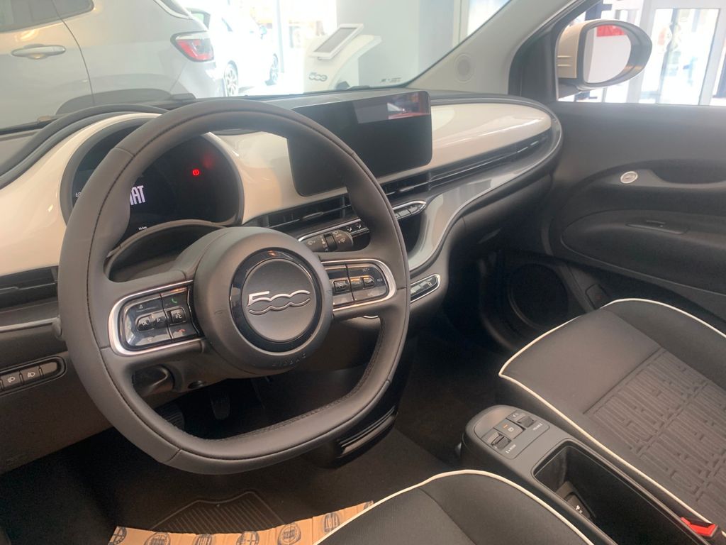 Fiat 500e 2023