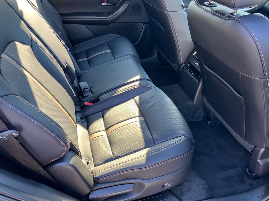 Mazda CX-80 2025