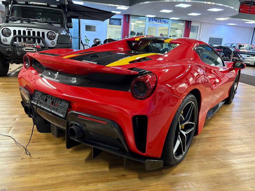 Ferrari 488 Pista 2020