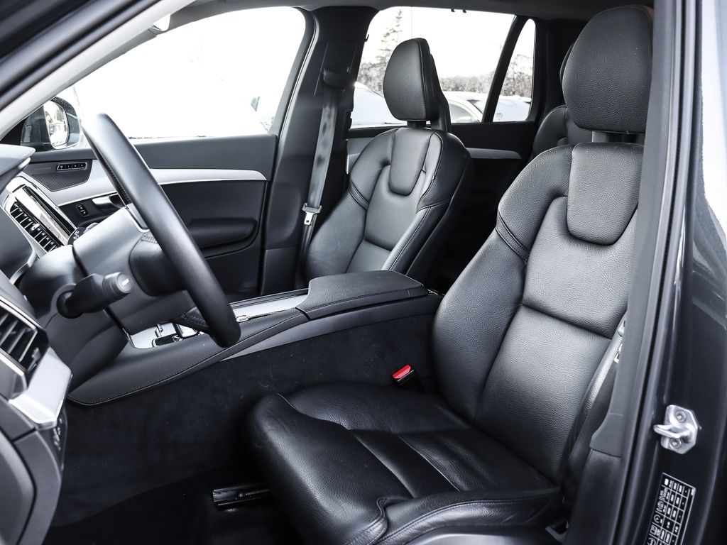 Volvo XC90 2021