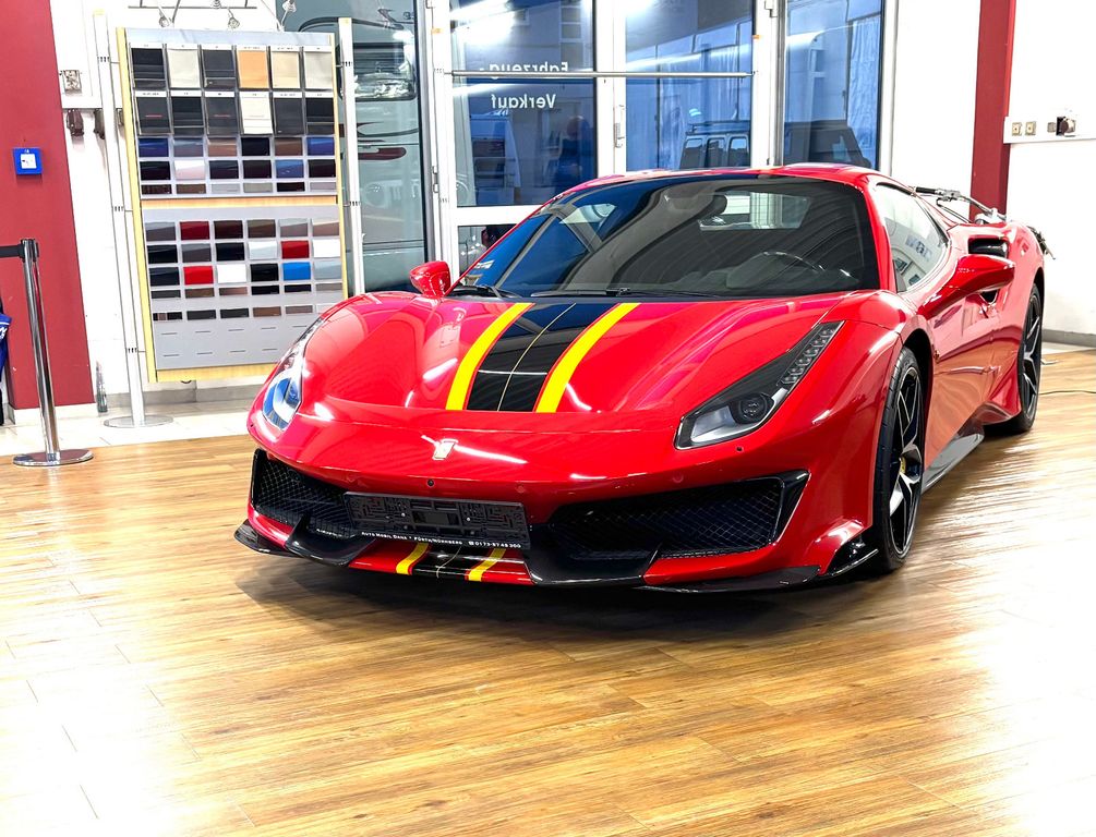Ferrari 488 Pista 2020