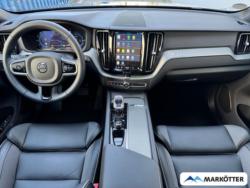 Volvo XC60 2025