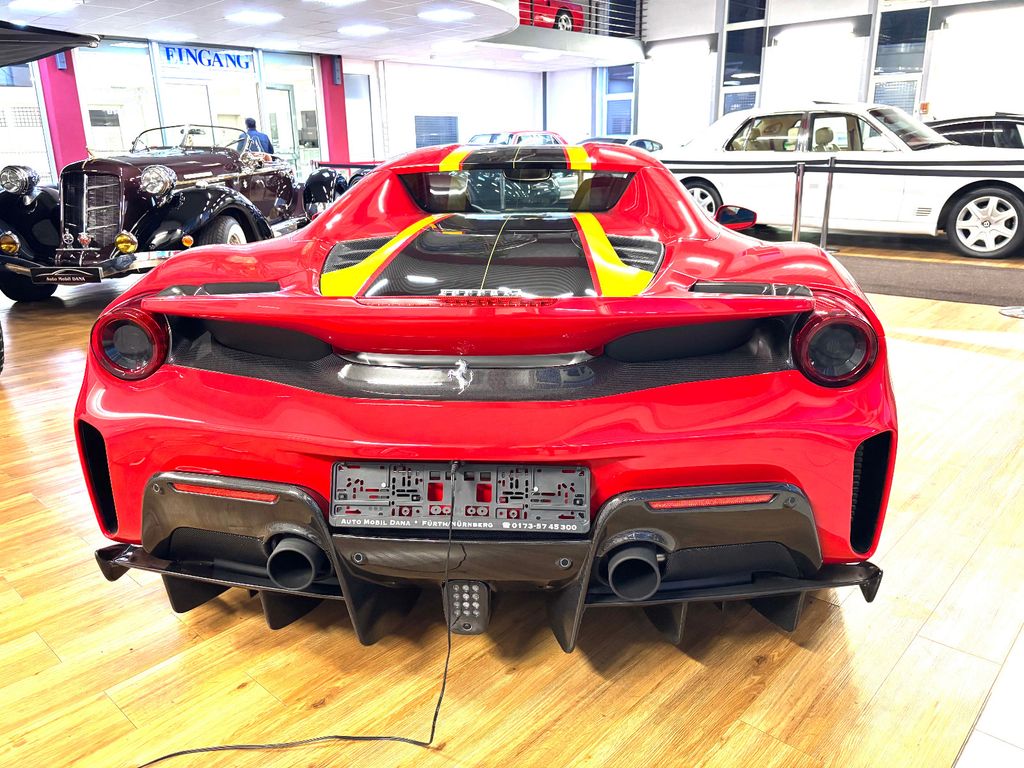 Ferrari 488 Pista 2020
