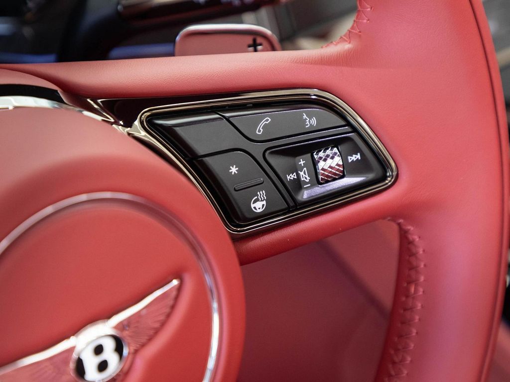 Bentley Continental GTC 2025