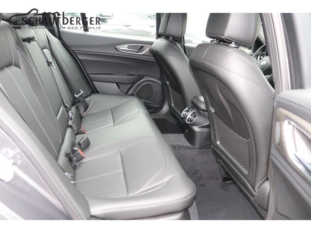 Alfa Romeo Giulia 2023