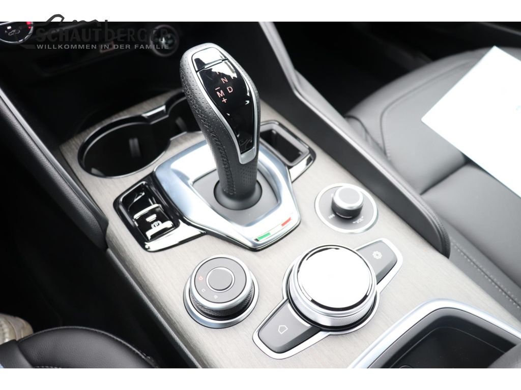 Alfa Romeo Giulia 2023