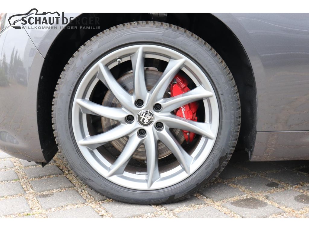 Alfa Romeo Giulia 2023