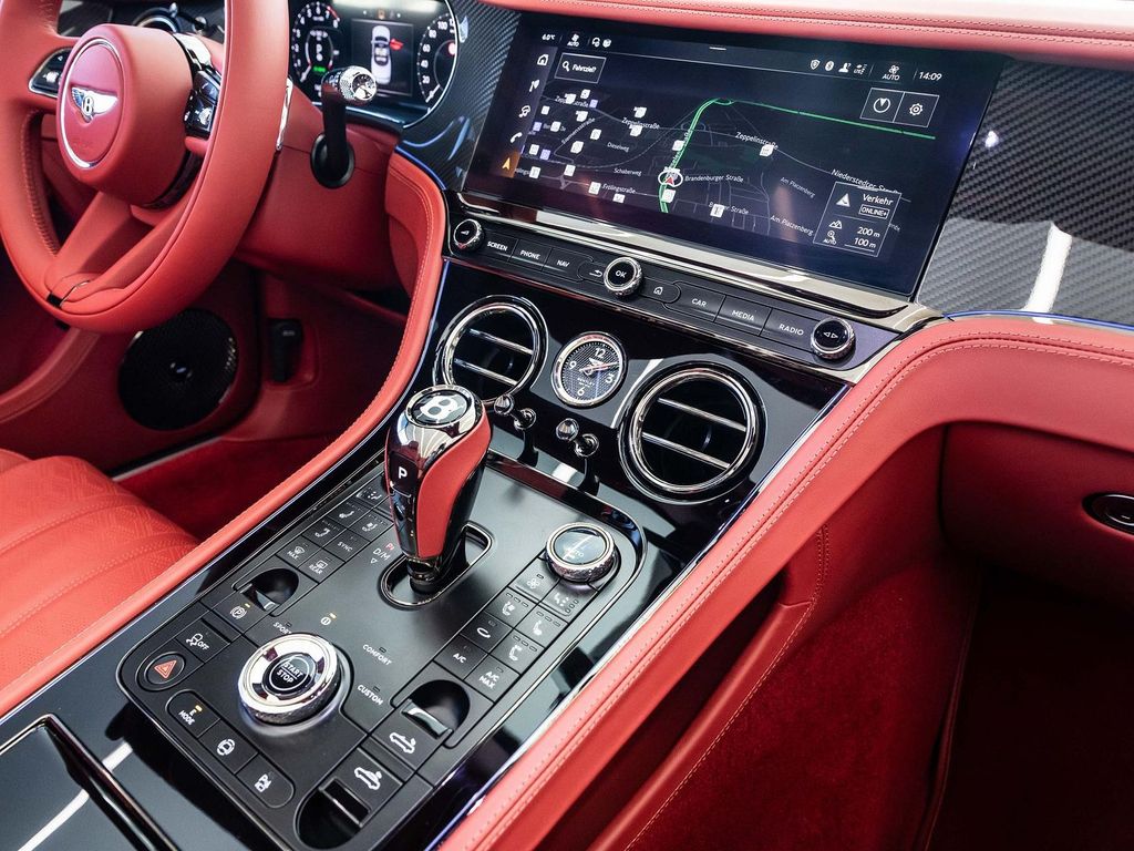 Bentley Continental GTC 2025