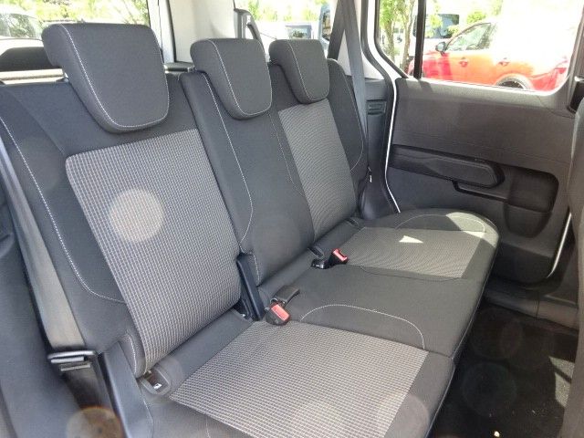 Ford Tourneo Courier 2025