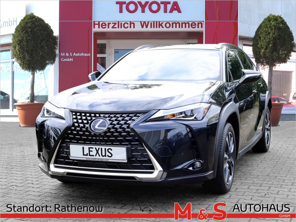 Lexus UX 2022
