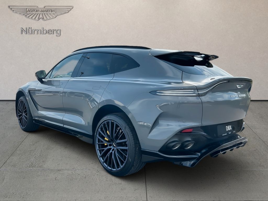 Aston Martin DBX 2024