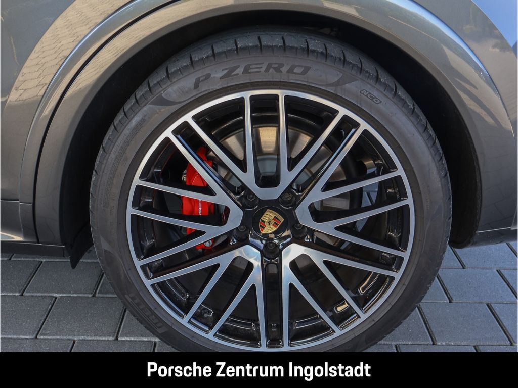 Porsche Cayenne 2025